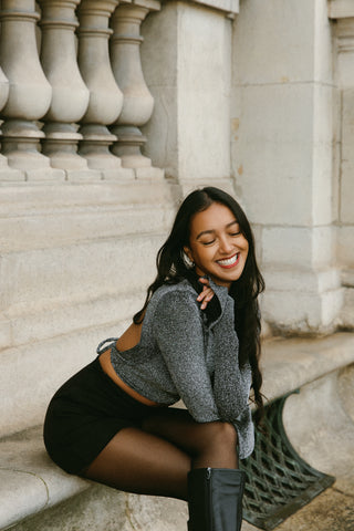 Top Serena gris à paillettes